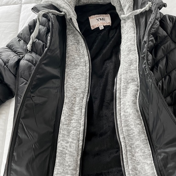 Woman Puffer Jacket YMI collection - Picture 8 of 11